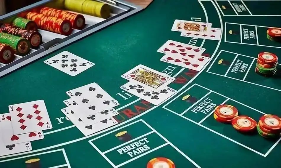 Metode pembayaran DANA, OVO, GoPay, dan ShopeePay yang tersedia di hoki222